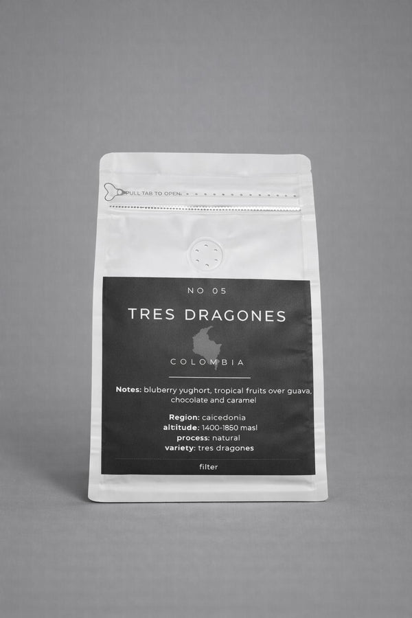 No.5: Tres Dragones